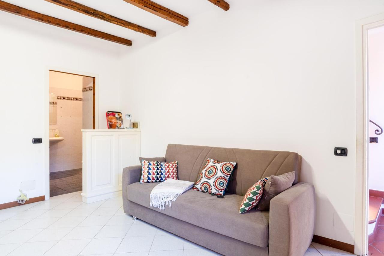 Limonta Lake View Apartment With Private Parking Luaran gambar