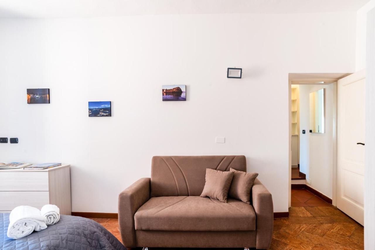 Limonta Lake View Apartment With Private Parking Luaran gambar